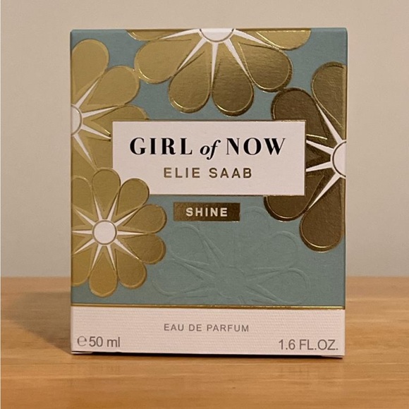 Girl of Now Shine by Elie Saab - Picture 2 of 5